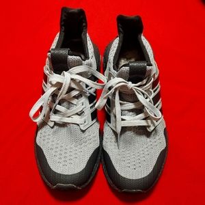 Ultra boost 4.0 Game of Thrones Grey